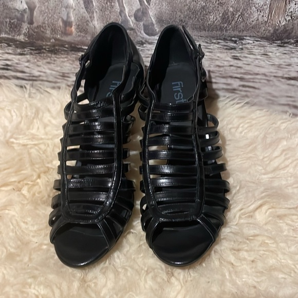 First leather shoes - Picture 2 of 10